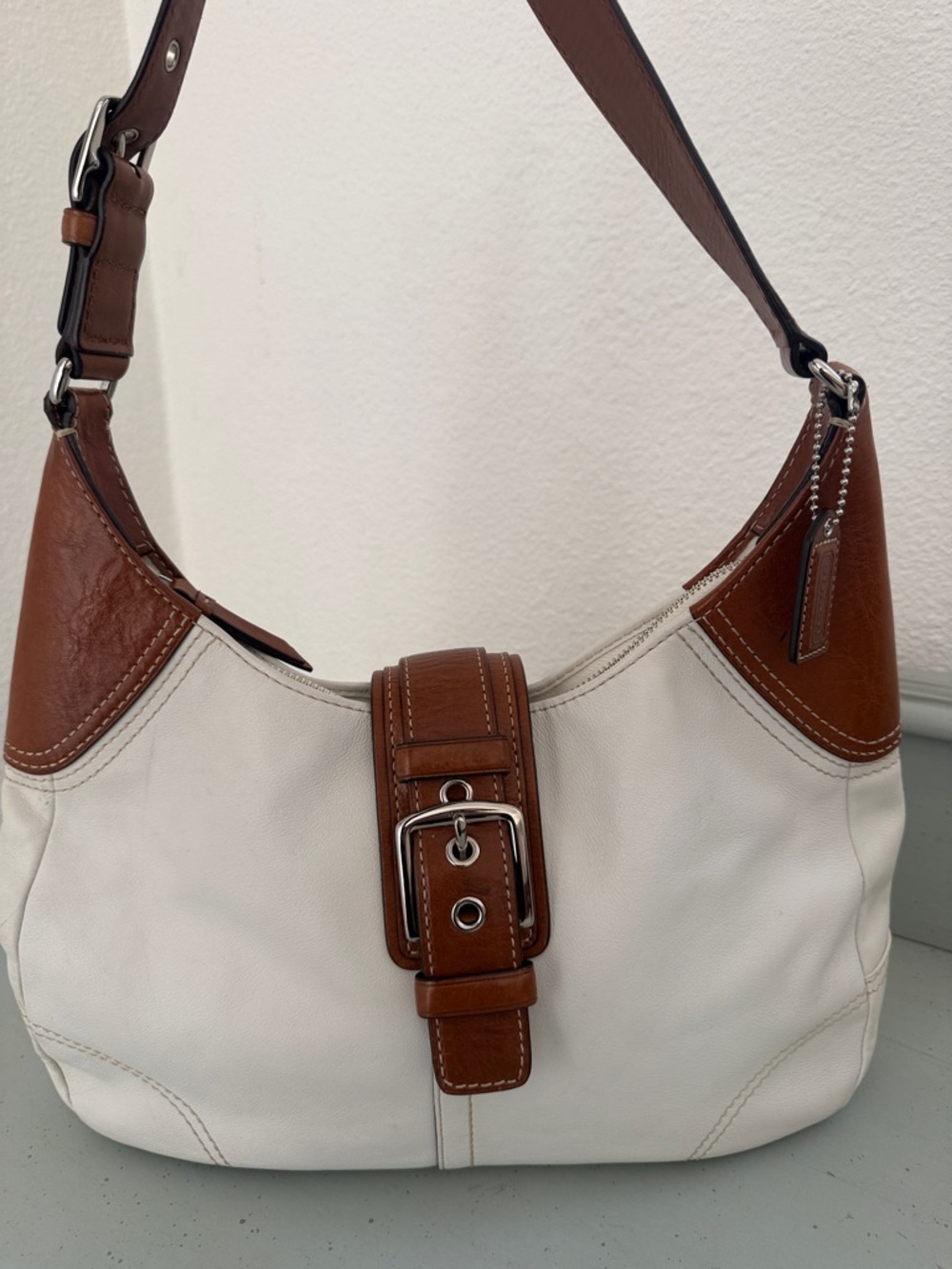 COACH Hamilton White & Brown Buckle Front Hobo Shoulder Bag F11197 Leather